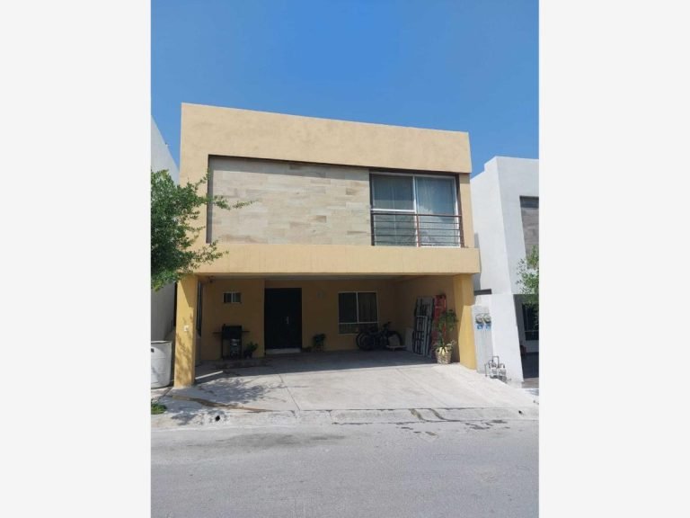 Casa en Renta en Arezzo Residencial Garcia Nuevo Leon