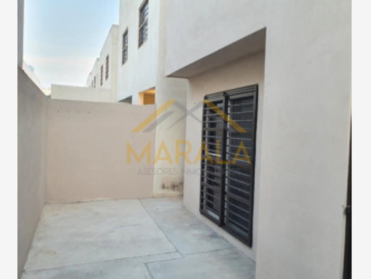 Casa en Renta en Cerradas de Santa Rosa Apodaca Nuevo Leon (7)