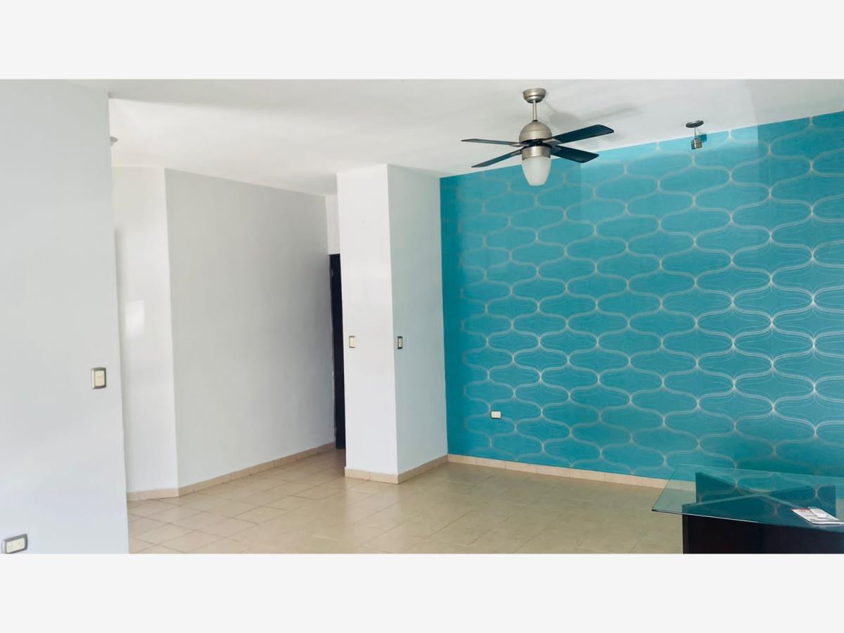 Casa en Renta en Cumbres Elite Sector la Hacienda Monterrey Nuevo Leon (1)