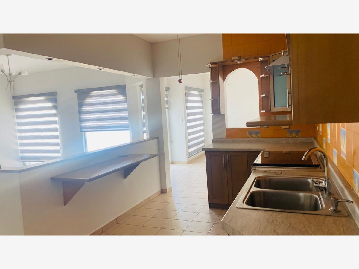 Casa en Renta en Cumbres Elite Sector la Hacienda Monterrey Nuevo Leon (5)