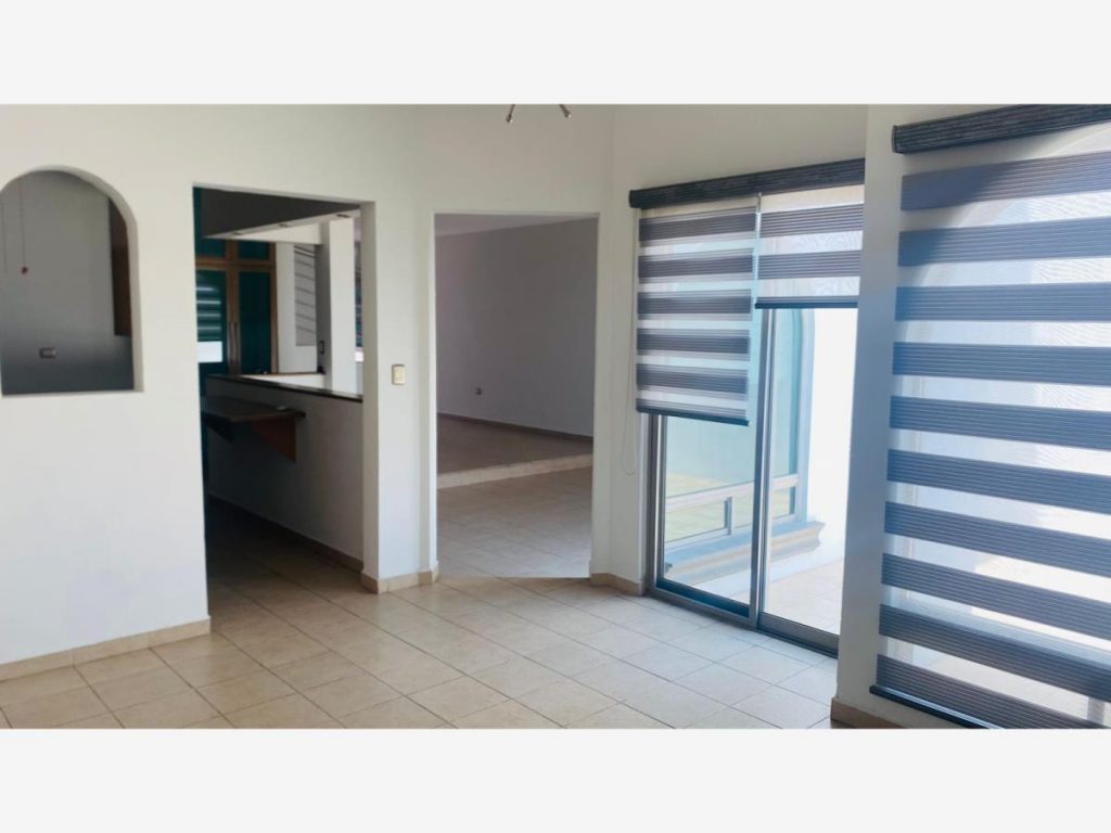 Casa en Renta en Cumbres Elite Sector la Hacienda Monterrey Nuevo Leon (6)