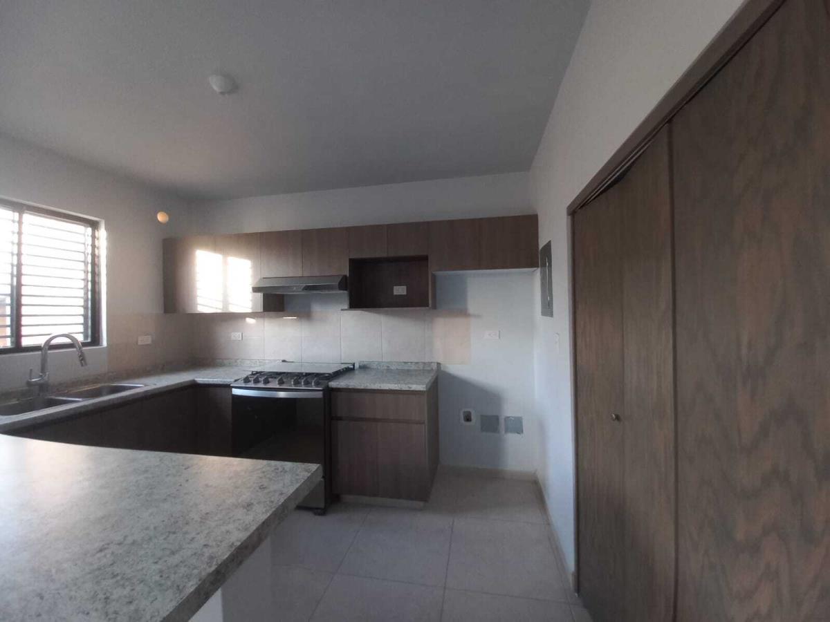 Casa en Renta en Cumbres Toscana Garcia Nuevo Leon (3)