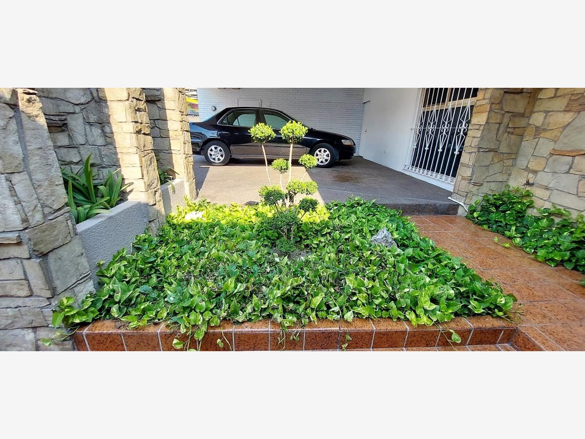 Casa en Renta en Del Valle Oriente San Pedro Garza Garcia Nuevo Leon (3)