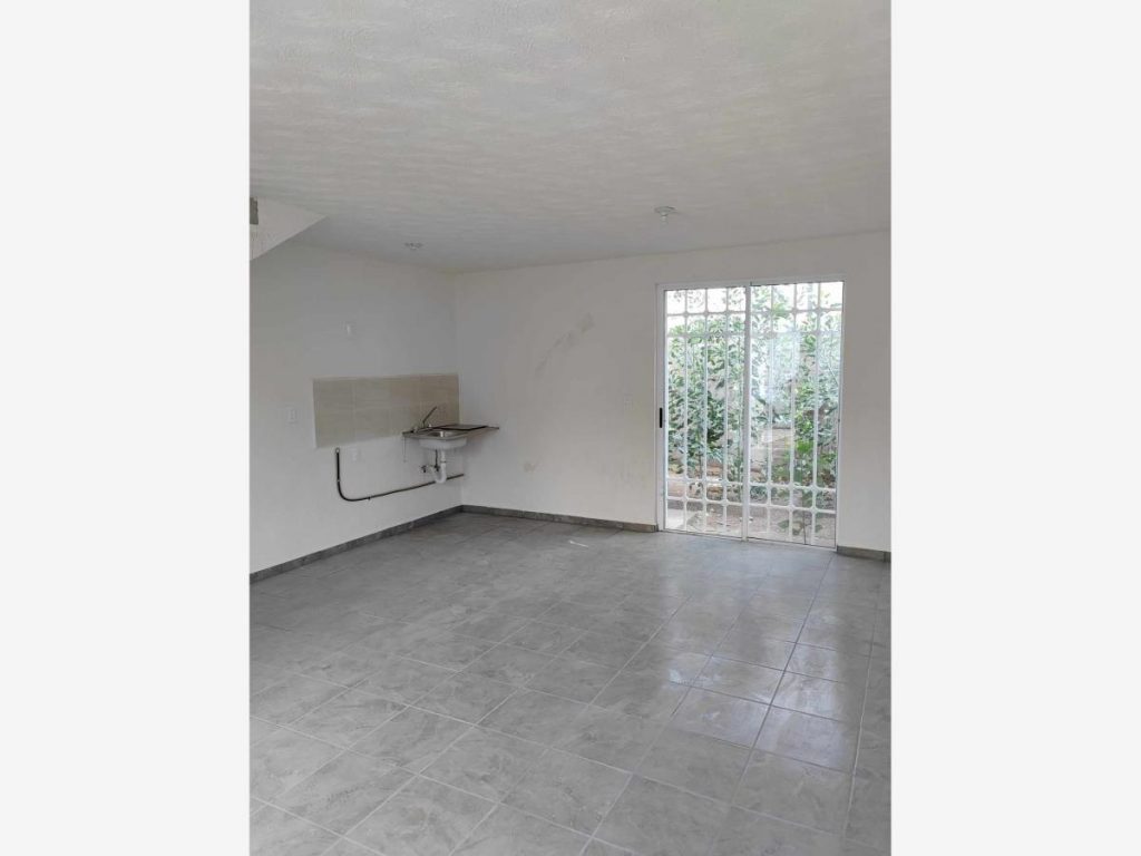 Casa en Renta en Fuentes de Balvanera Apaseo El Grande Guanajuato (1)
