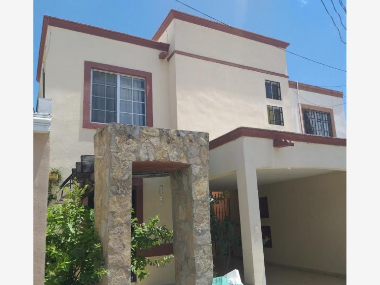 Casa en Renta en Jardines de Andalucia Guadalupe Nuevo Leon