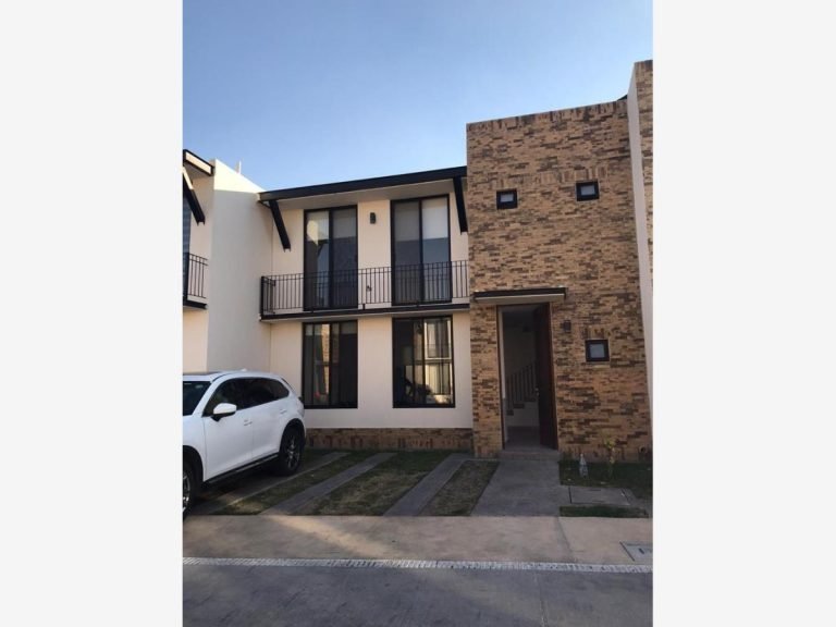 Casa en Renta en Puerta de Piedra Corregidora Queretaro