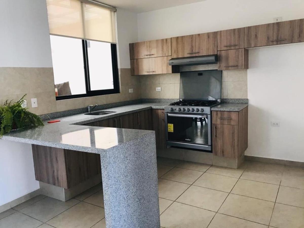 Casa en Renta en Puerta de Piedra Corregidora Queretaro (3)