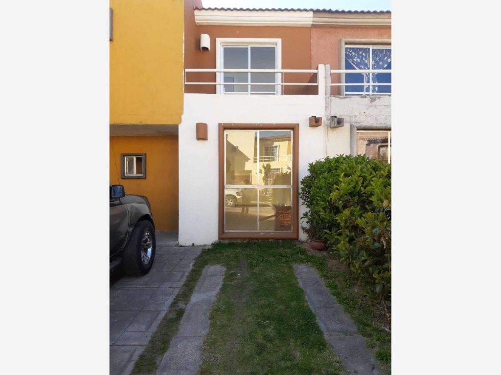 Casa en Renta en Santa Cruz Atizapán Atizapan Estado de Mexico (3)