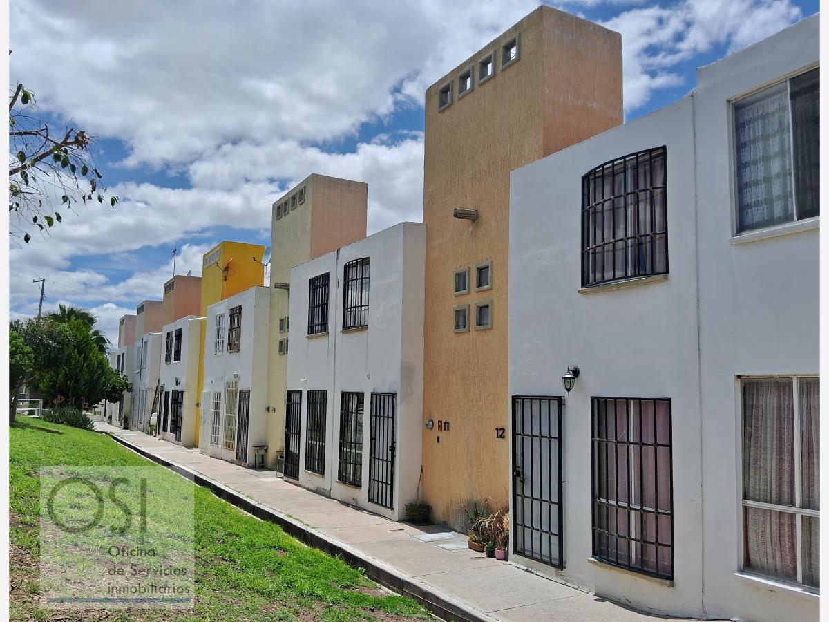 Casa en Renta en Villas de Santiago Queretaro (2)