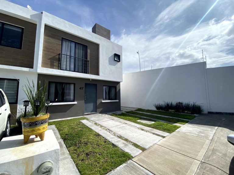 Casa en Renta en Zákia El Marques Queretaro