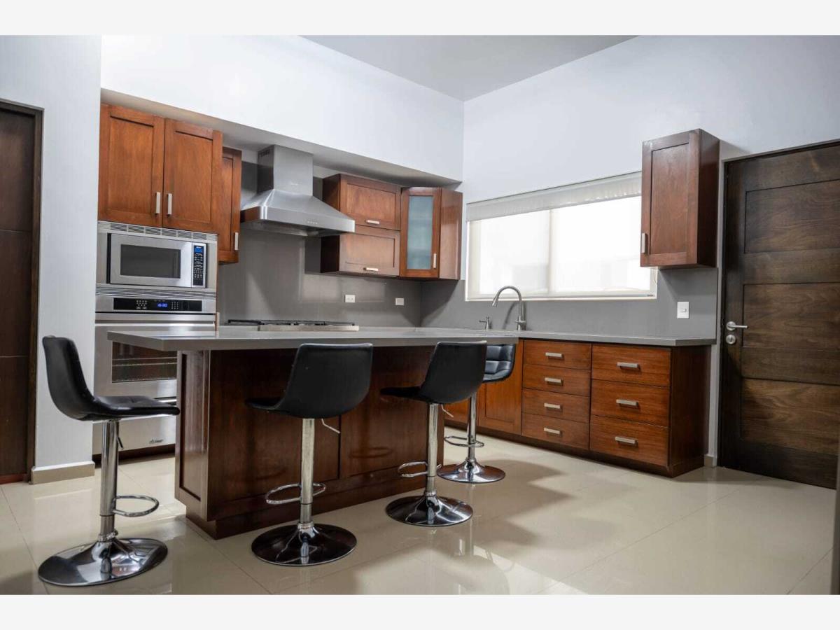 Casa en Renta en Zona Valle Poniente San Pedro Garza Garcia Nuevo Leon (4)