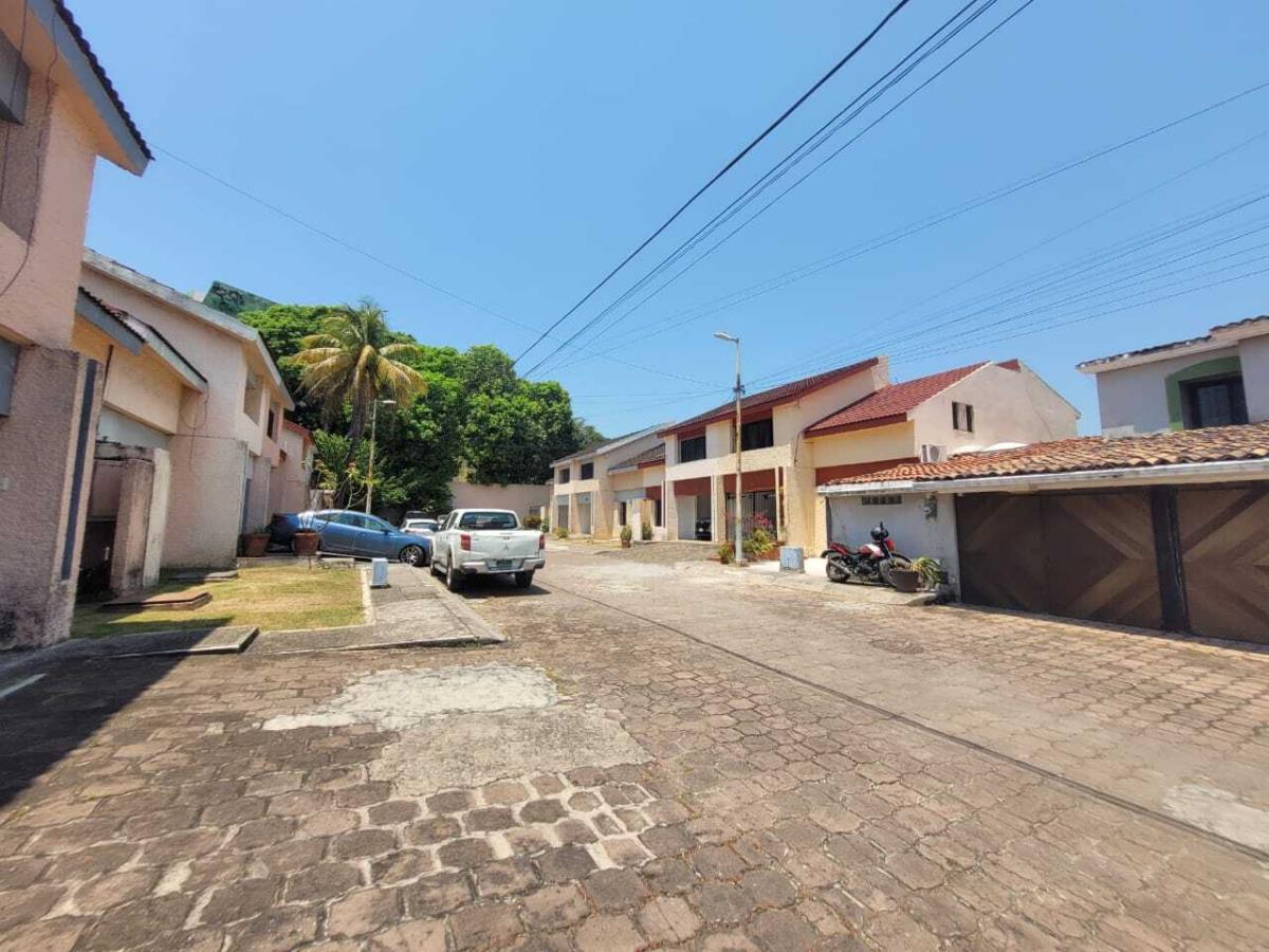 Casa en Renta en col Periodista centro Tabasco (3)