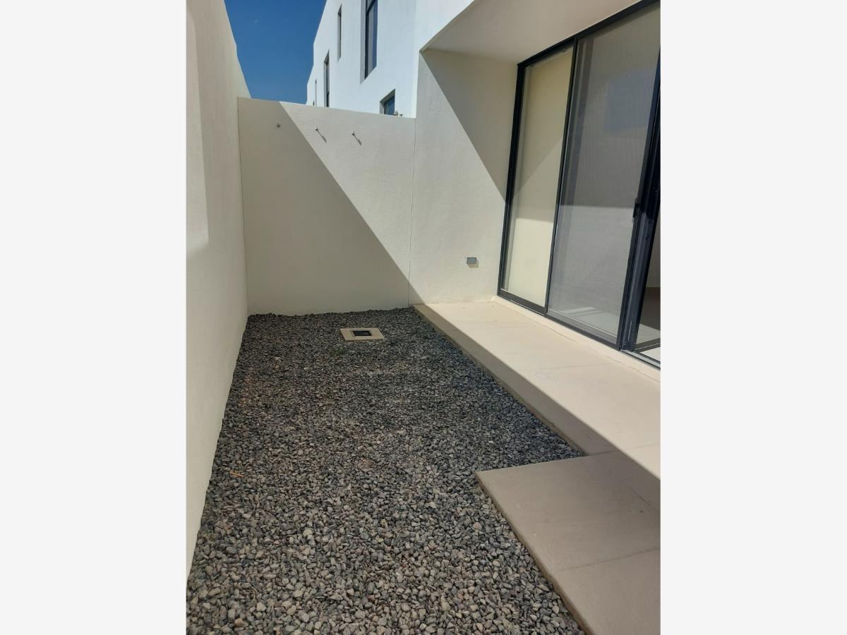 Casa en Renta en el Fracc Zibatá El Marques Queretaro (6)