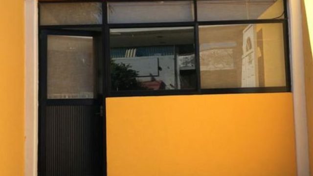 Casa renta para oficinas consultorios unidad medica uso suelo comercial Cimatario Queretaro