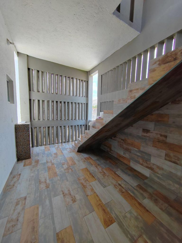 Hause 4