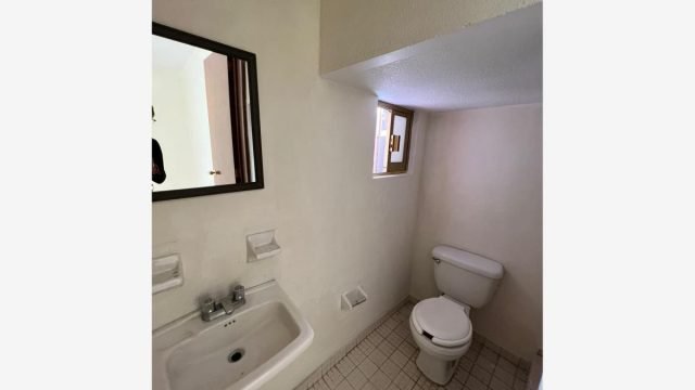 Oficina Local pequeño en Renta en Americas Toluca EdoMex (5)