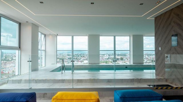 Oficinas y Departamentos en Renta en Corredor Comercial Desarrollo Atlixcayotl Puebla (2)