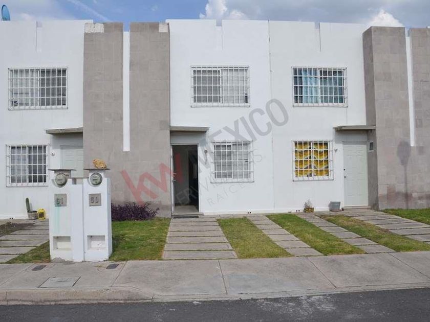 RENTA DE CASA EN RESIDENCIAL VIÑEDOS SONTERRA IV QUERETARO (2)