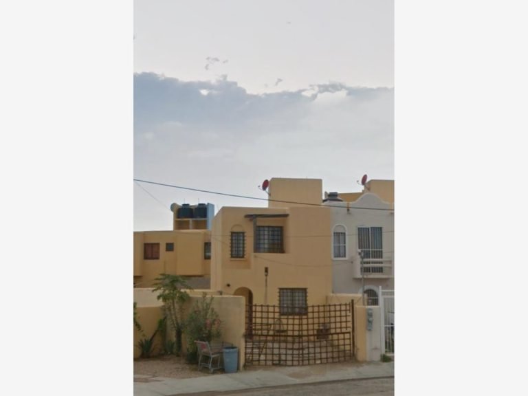 Remate Bancario Sesion de Derecho Casa en Misiones de Santa Fe Los Cabos Baja California Sur