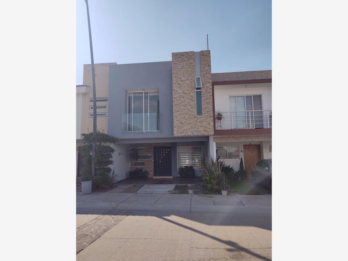 Casa en Renta en Altavista Residencial Zapopan Jalisco (2)