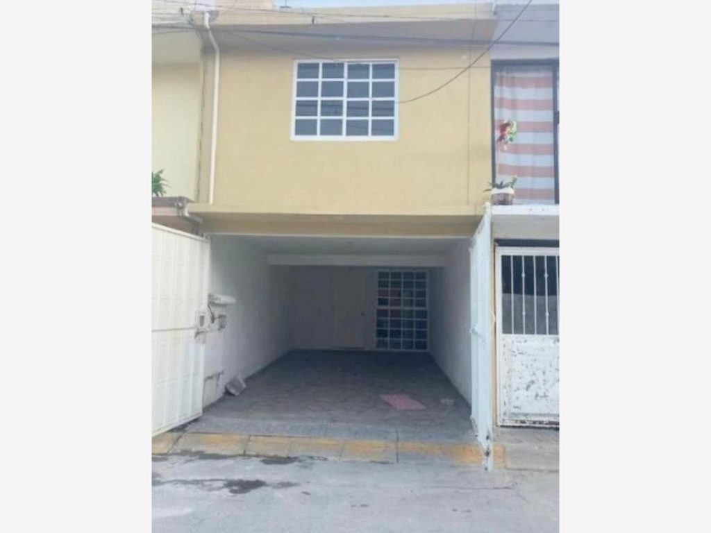 Casa en Renta en Jesús García Lovera El Pilar Toluca Estado de Mexico (3)