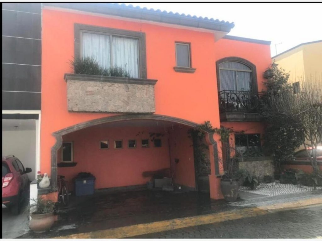 Casa en Renta en Llano Grande (El Salitre) Metepec Estado de Mexico (2)