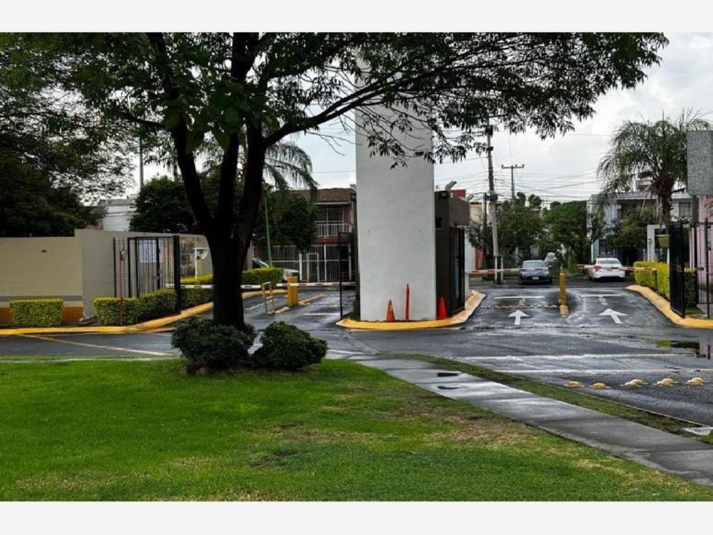 Casa en Renta en Parque Industrial El Alamo Guadalajara Jalisco (1)