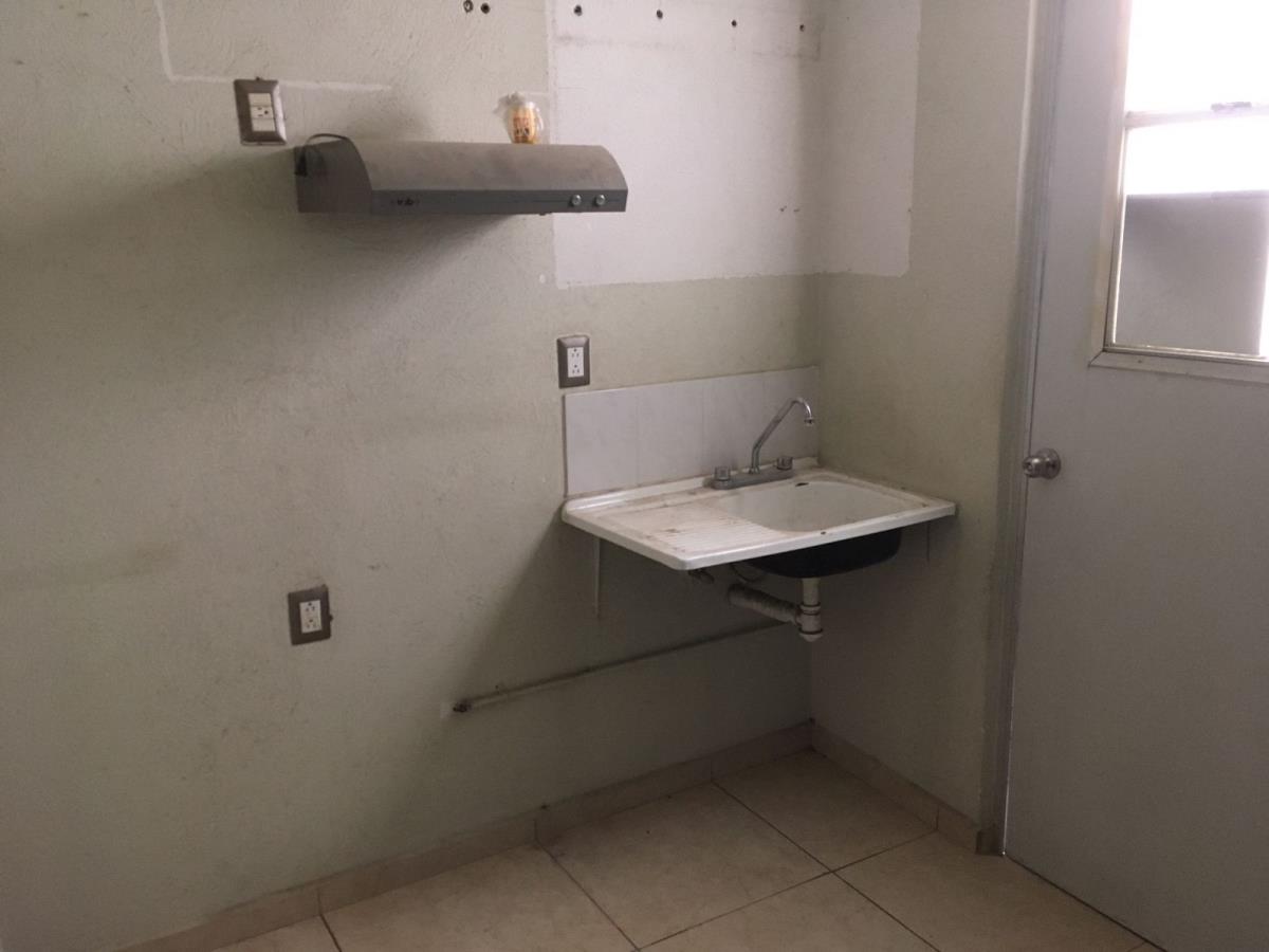 Casa en Renta en Paseos del Valle Tlajomulco de Zuñiga Jalisco (1)