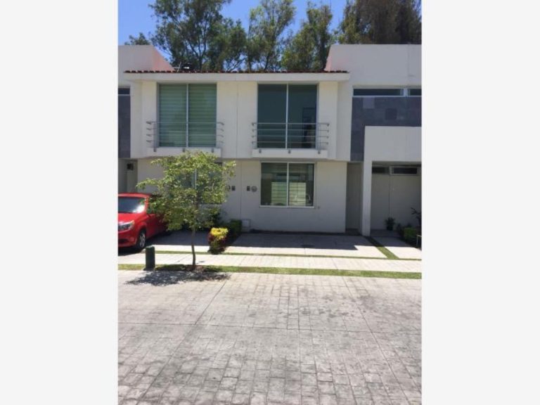 Casa en Renta en Residencial Bambú Tlajomulco de Zuñiga Jalisco