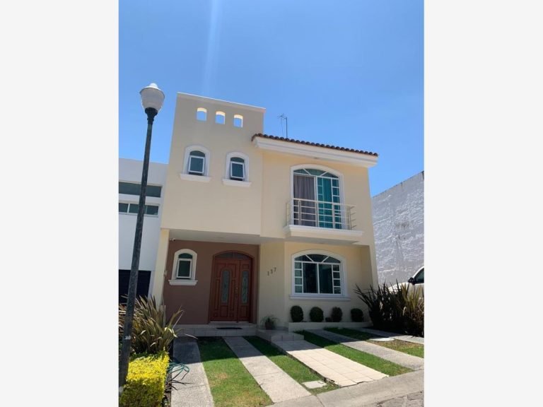Casa en Renta en Senderos de Monte Verde Tlajomulco de Zuñiga Jalisco
