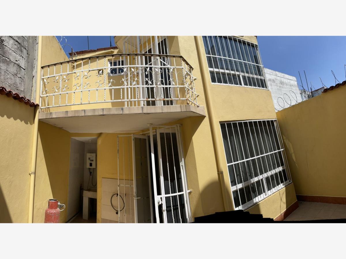 Casa en Renta en Villas Santín Toluca Estado de Mexico (2)