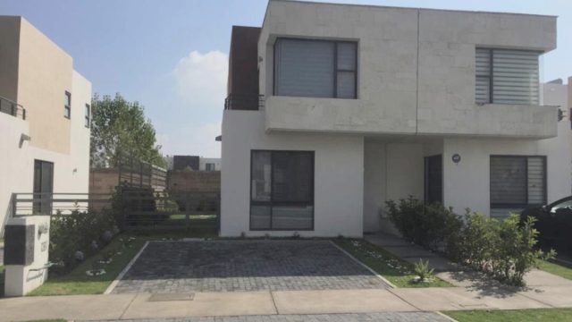 Casa en Renta en Villas del Campo Calimaya Estado de Mexico (1)