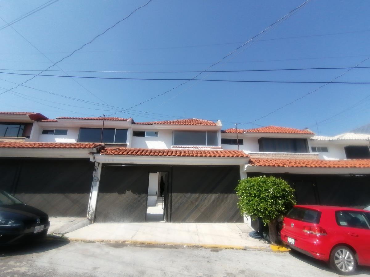 Casa en Venta en Jardines de San Manuel Puebla (1)