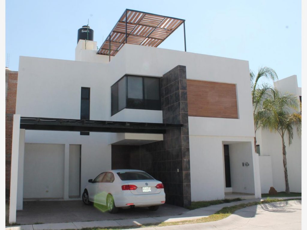 Casa en Venta en Misión Juan Pablo II Aguascalientes (2)