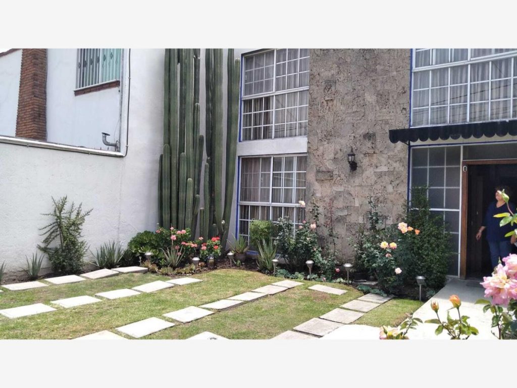 Cuarto en Renta en Casa en Boulevares Naucalpan de Juarez Estado de Mexico (3)