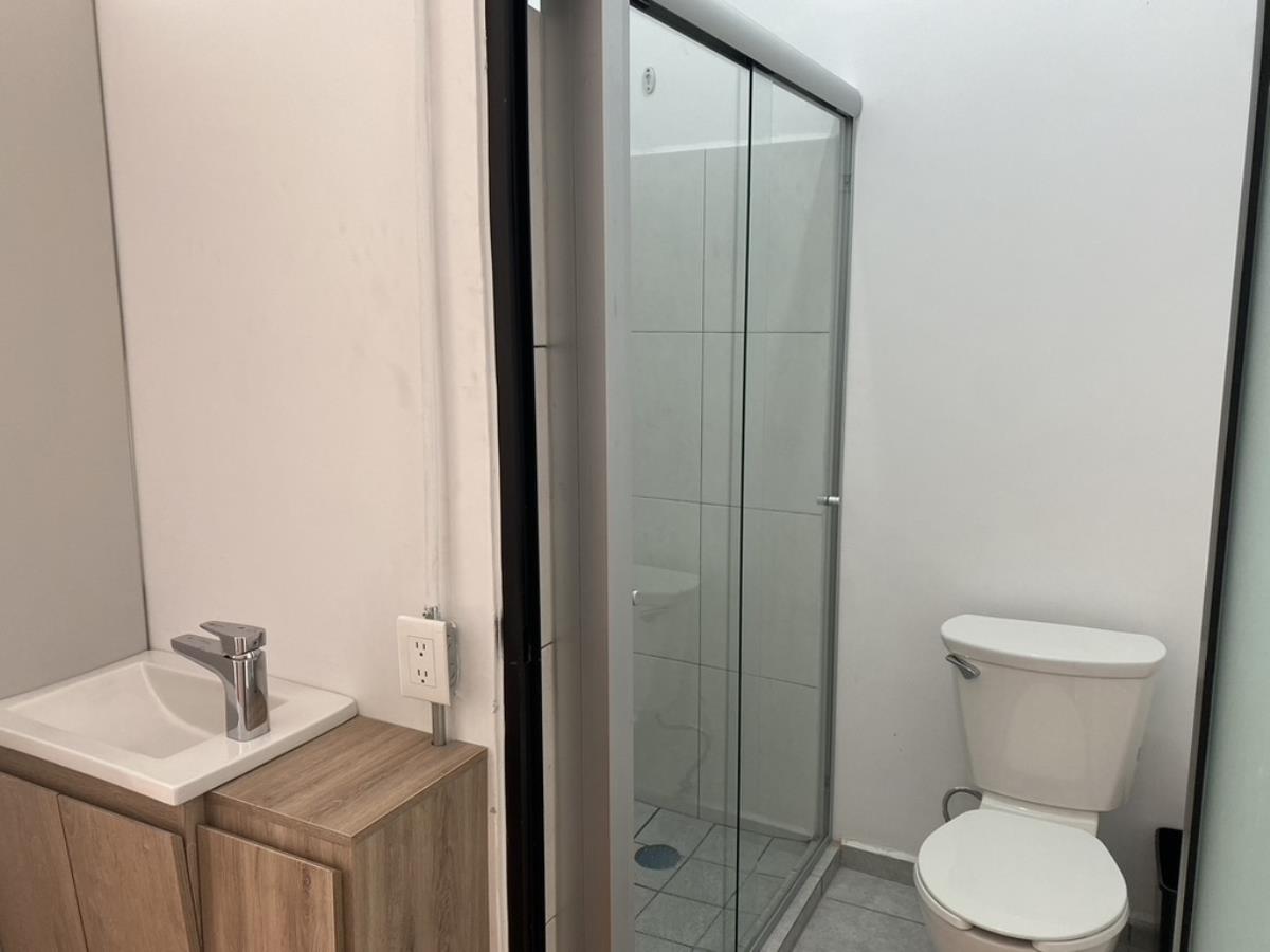 Oficina o Estudio 20M2 en Renta en Chapalita Oriente Zapopan Jalisco (1)
