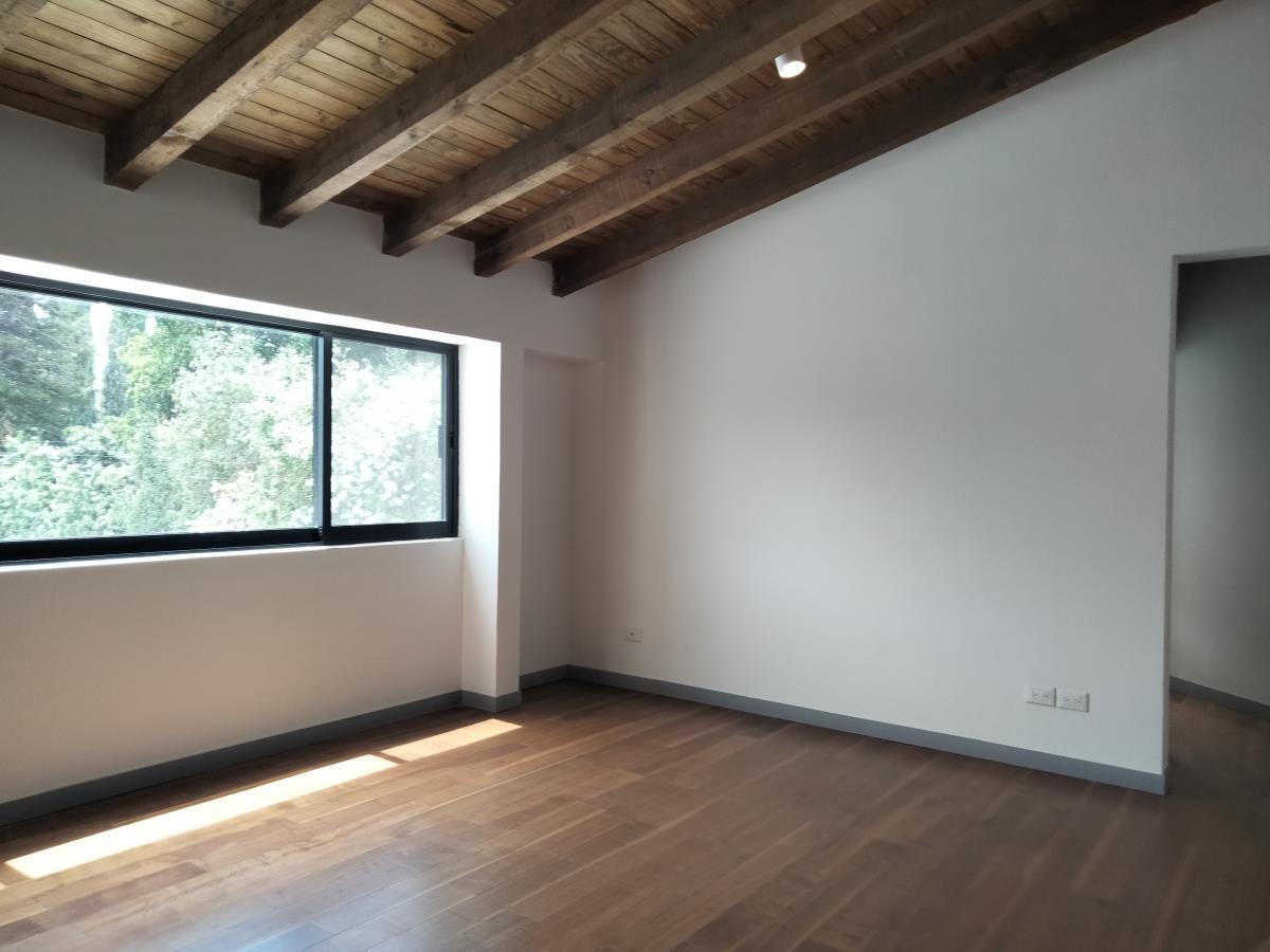 Amplia Casa en Renta en Jurica Queretaro (1)