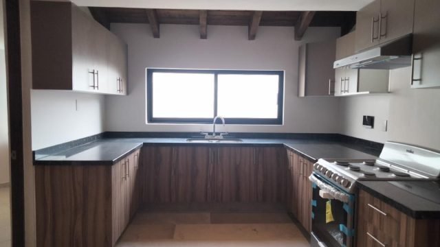 Amplia Casa en Renta en Jurica Queretaro (4)