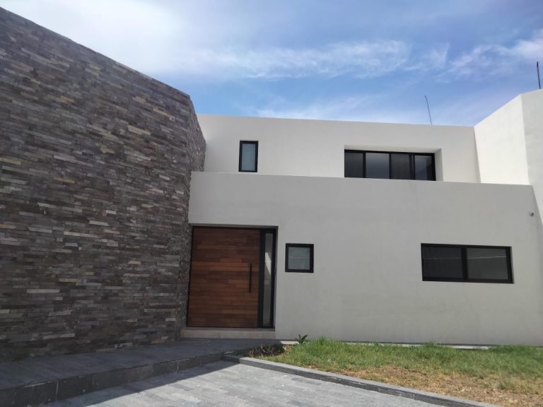 Amplia Casa en Renta en Jurica Queretaro
