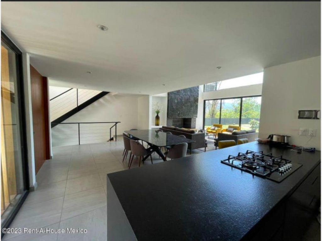 Amplia y Bonita Casa en Renta en Valle de Bravo Estado de Mexico (7)