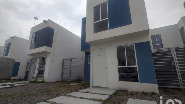 Casa en RENTA en Paseos de Chavarría Mineral de la Reforma Hidalgo (2)