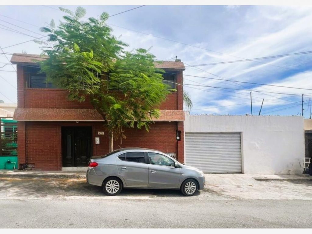 Casa en Renta en Adolfo Lopez Mateos Santa Catarina Nuevo Leon (1)