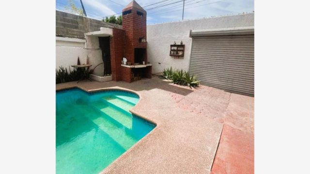 Casa en Renta en Adolfo Lopez Mateos Santa Catarina Nuevo Leon (2)