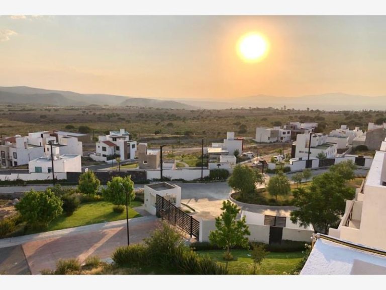 Casa en Renta en El Condado Corregidora Queretaro