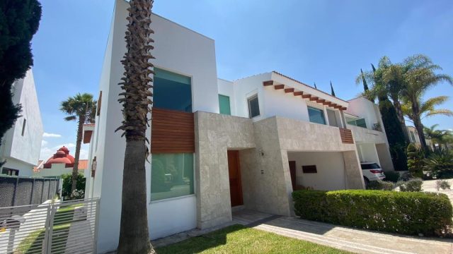 Casa en Renta en La Vista Contry Club San Andres Cholula Puebla (2)