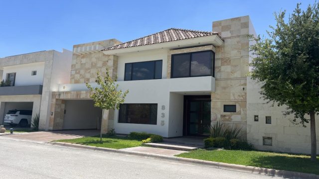 Casa en Renta en Las Villas Torreon Coahuila de Zaragoza (2)