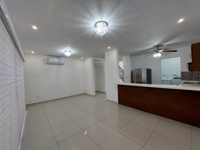 Casa en Renta en Privadas Borneo Apodaca Nuevo Leon (1)