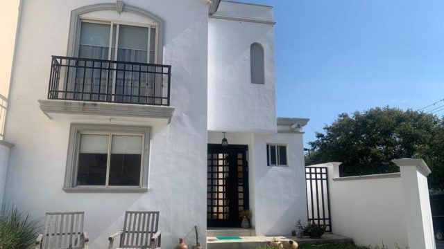 Casa en Renta en Puerta de Hierro Monterrey Nuevo Leon (1)