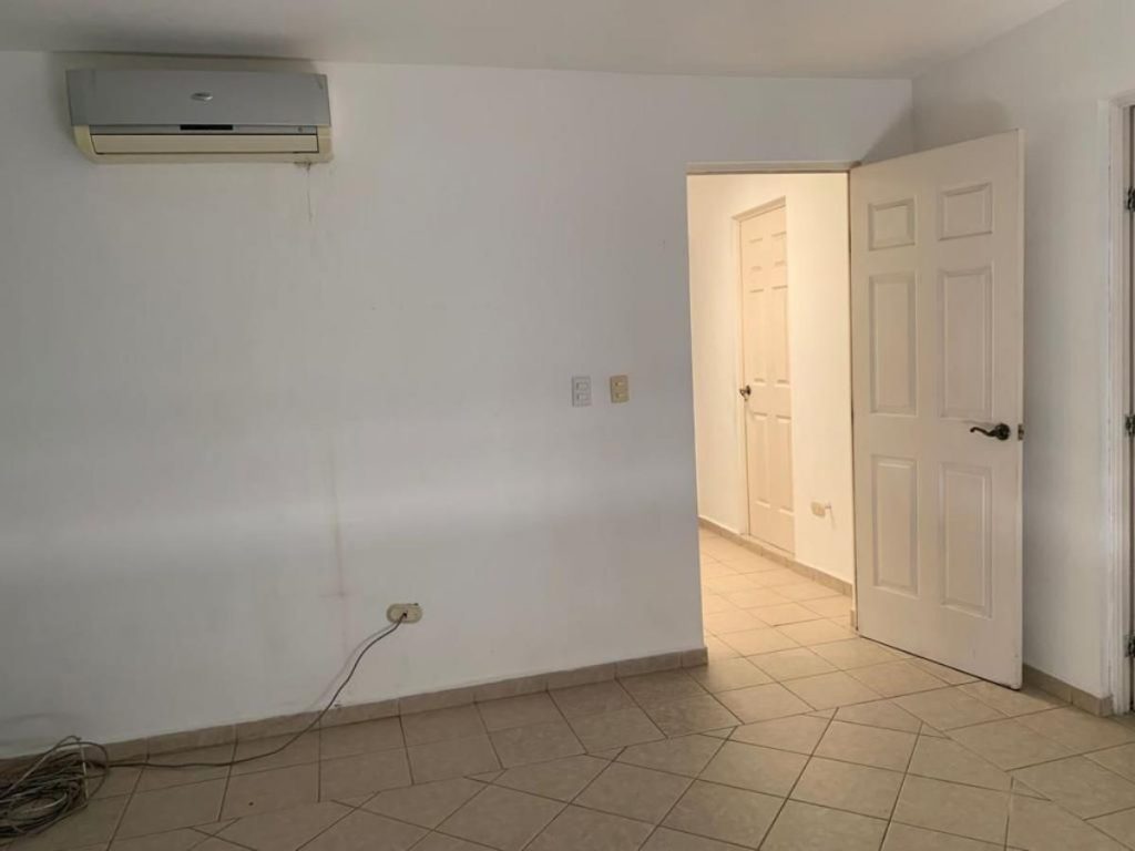 Casa en Renta en Puerta de Hierro Monterrey Nuevo Leon (3)