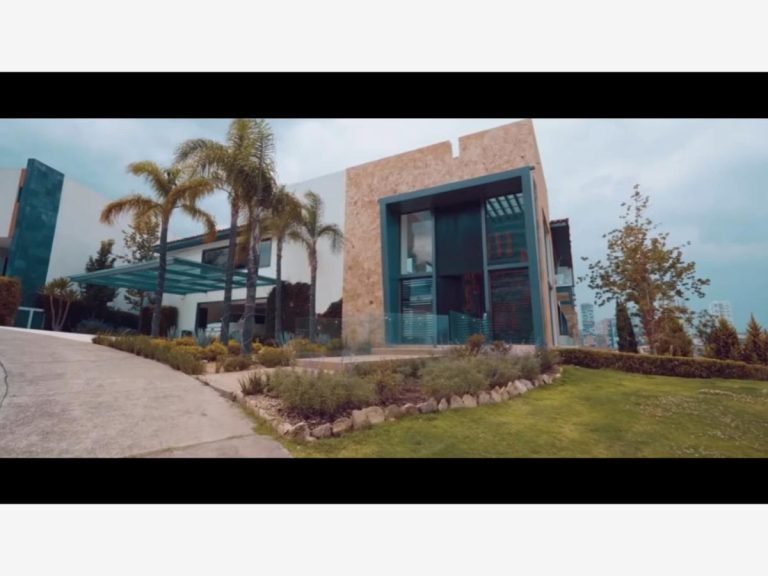 Casa en Venta de Lujo en Bosque Real Huixquilucan Estado de Mexico